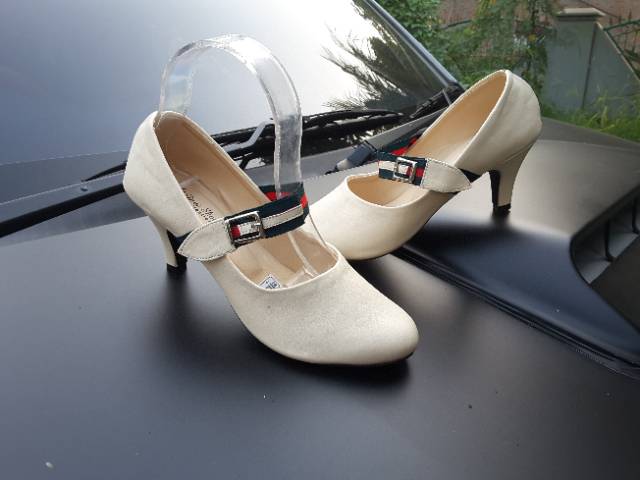 HIGH HEELS PD328 CREAM (REALPICT GESER)