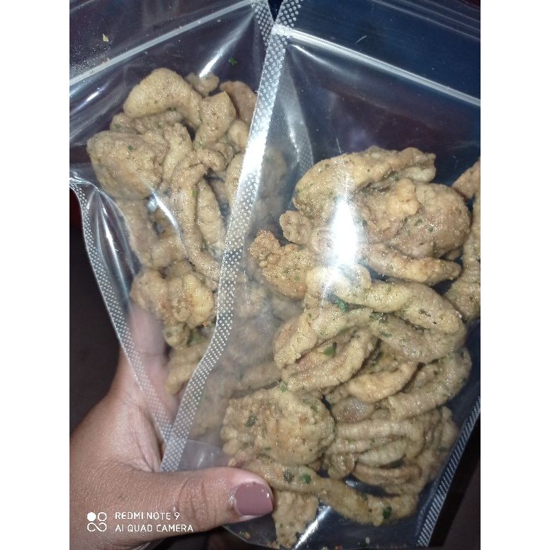 

keripik usus ori daun jeruk