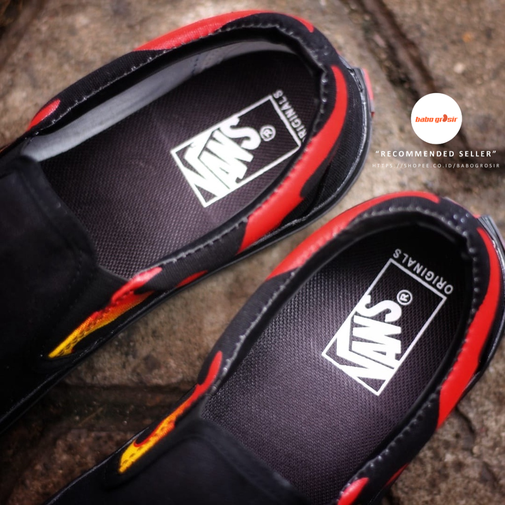 PROMO Sneakers Vans Slip On All Black Flame Red Premium (Motif Api), Sepatu Slip On Pria Wanita Import Quality, Tag Made in China, Waffle DT Anti Slip