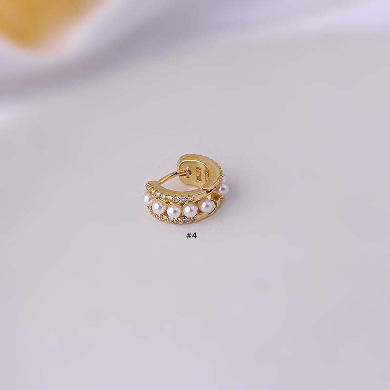 1pc Anting Bulat Bahan Tembaga Hias Zircon Ukuran 8-10mm Untuk Wanita 2022