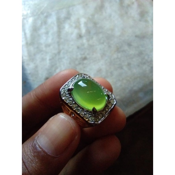 batu akik anggur hijau