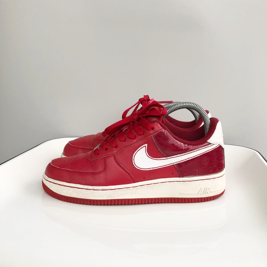red and white nike air force