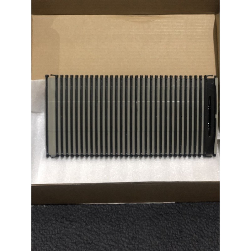 Roller blind console tengah W204 / W212