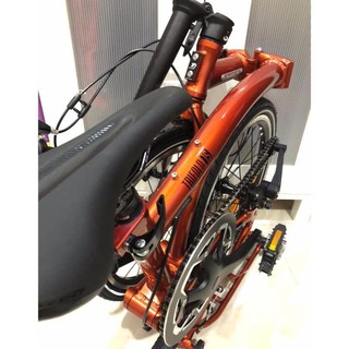 47+ United Trifold 1S Review Background