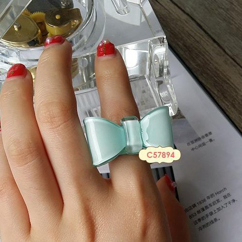 LRC Cincin Fashion Big Bowknot Decorated Simple Design Resin Korean Rings