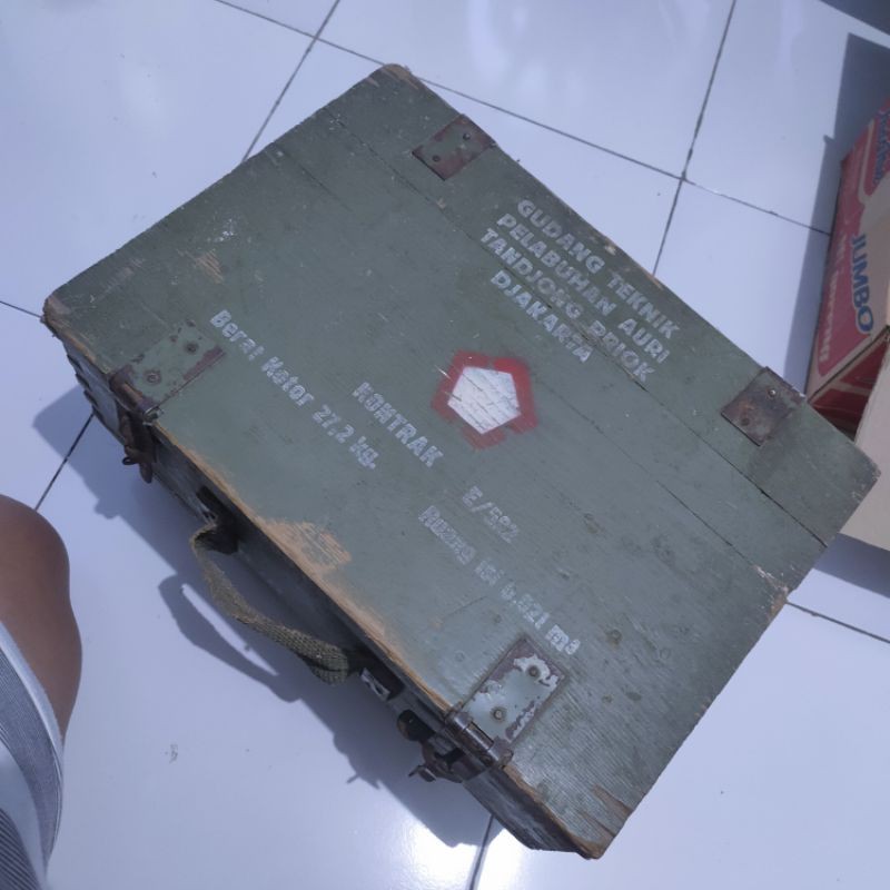 

Kotak Amunisi / Peluru
