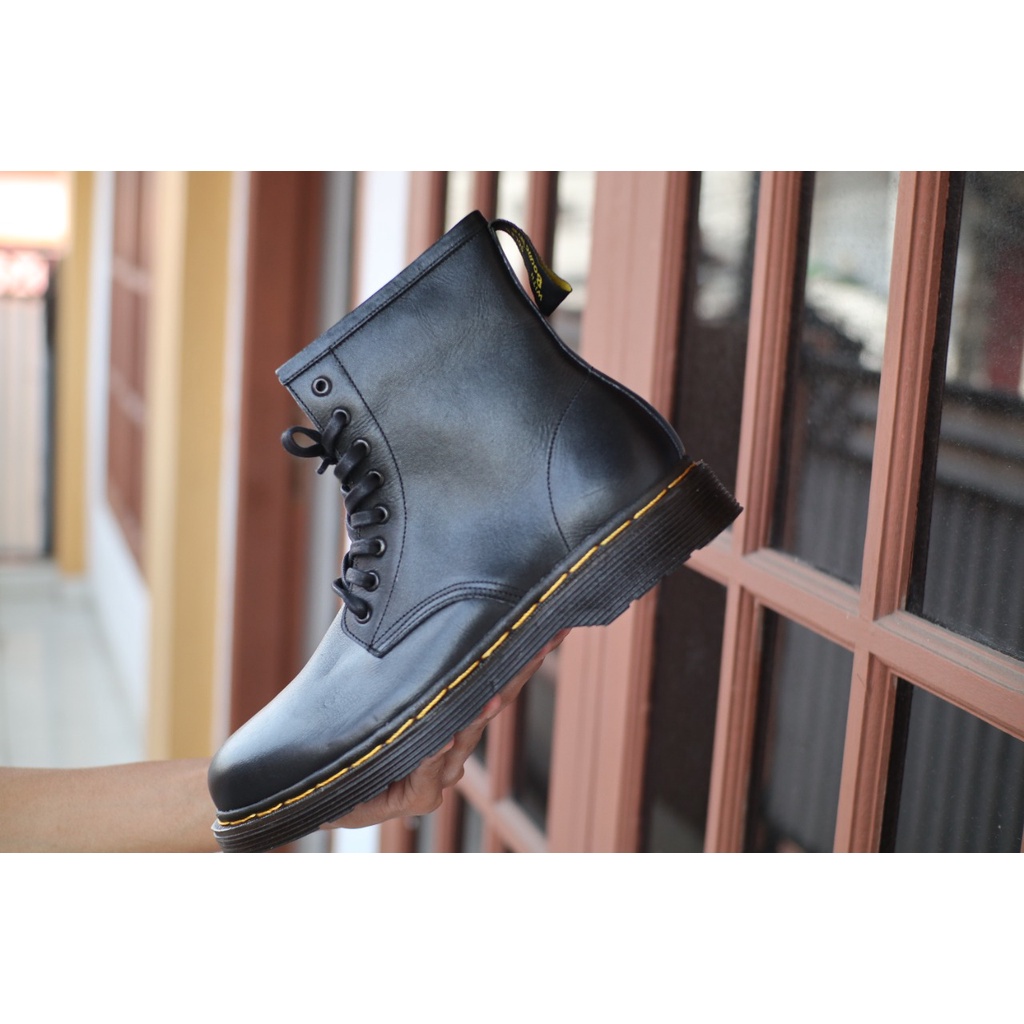 sepatu boot docmart pria sepatu boots docmart wanita sepatu couple sepatu kulit asli sepatu Exodus