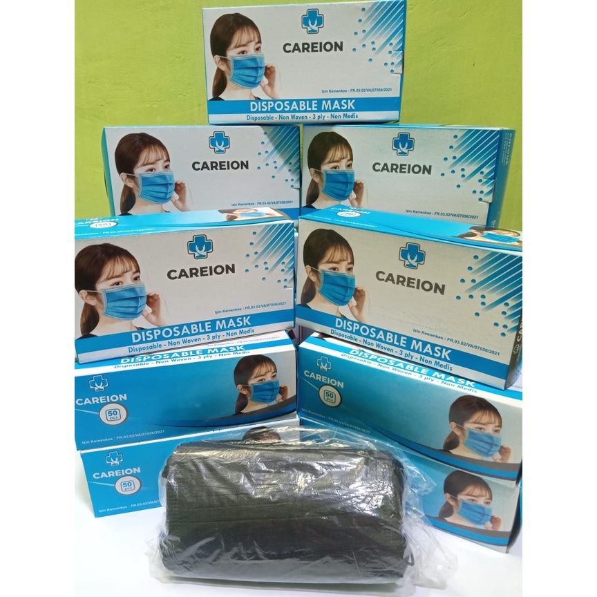 Masker CAREION 3Ply (Earloop), Warna Hitam Isi 50 pcs