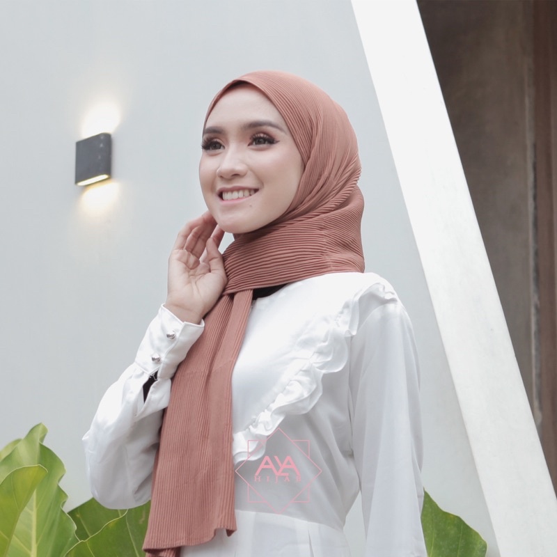 (DIAMOND FULL) PASHMINA FULL PLISKET DIAMOND TANPA LIPATAN/Pashmina Plisket Full Diamond-1