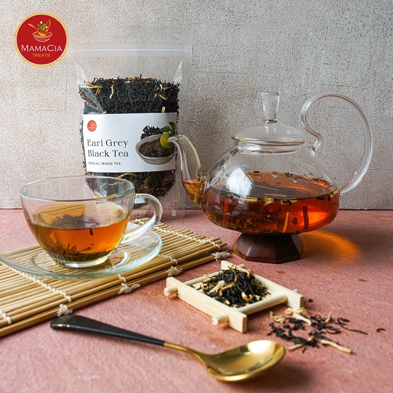 

Mamacia Treats Premium Blended Tea Belevia / Earl Grey Black Tea 100 gr / Teh Bunga Teh Hitam Mixed