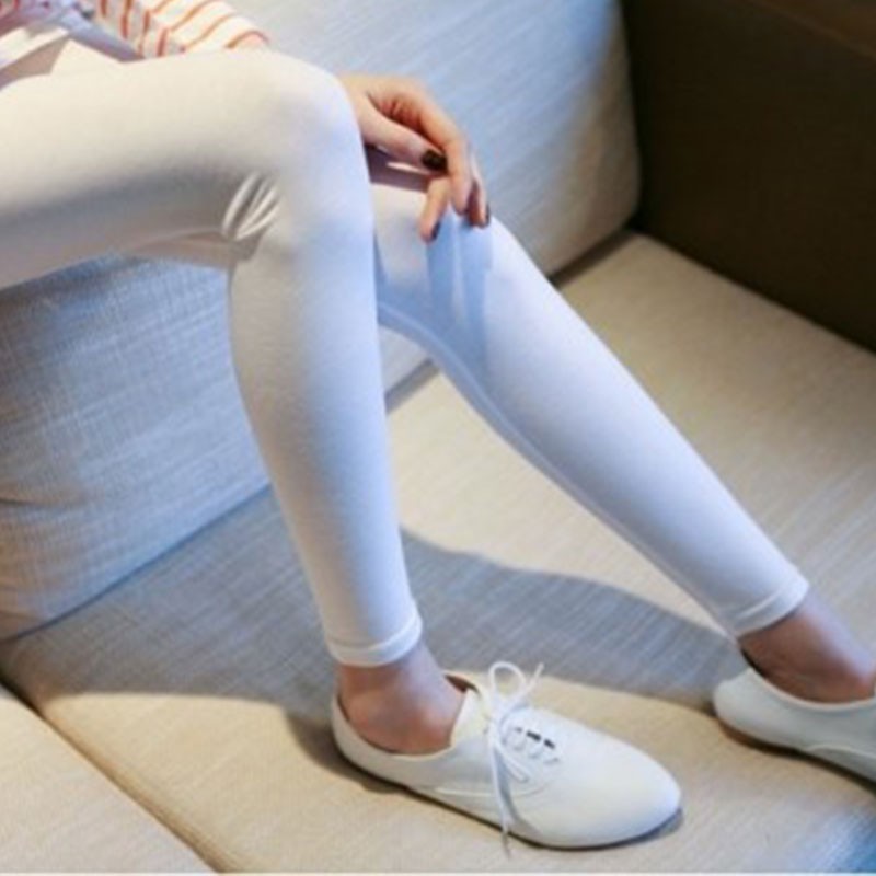  Celana  Legging  Wanita Model  Crop Top dan High Waist dengan 