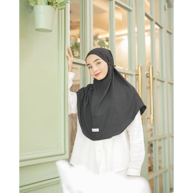 Bergo tali airflow Crinkle. bergo mariam. hijab instan