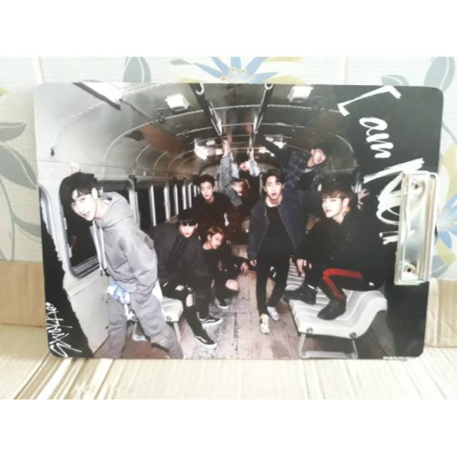 

PAPAN UJISN/PAPAN JALAN KPOP STRAY KIDS I AM NOT
