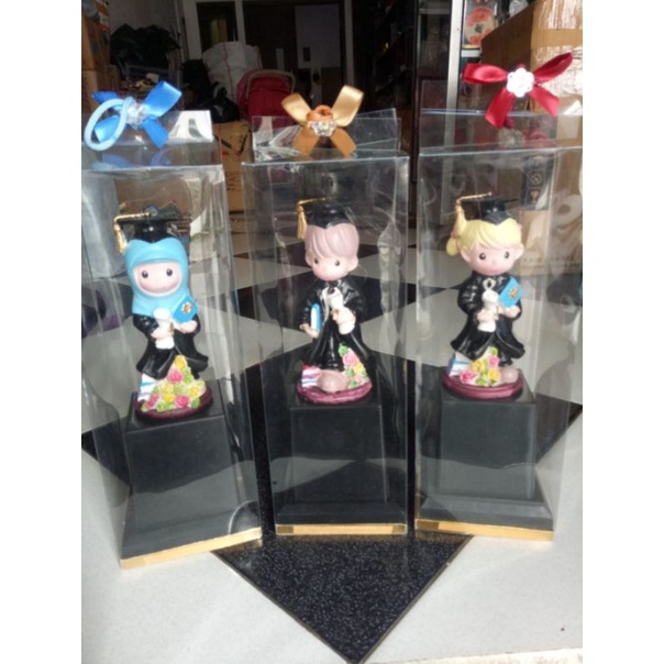 Patung Wisuda / Piala Wisuda/ Wisuda / Kado Wisuda