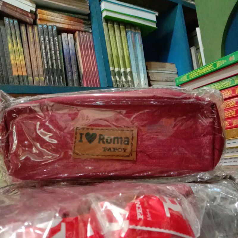

PENSIL CASE RESLETING PAPOY I LOVE ROMA
