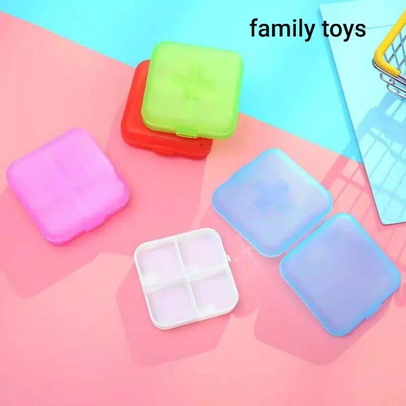 family games Kotak obat sekat 4 serbaguna portable assesoris perhiasan p3k pill case storage mini