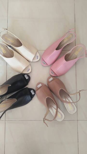 SEPATU HIGH HEELS WANITA