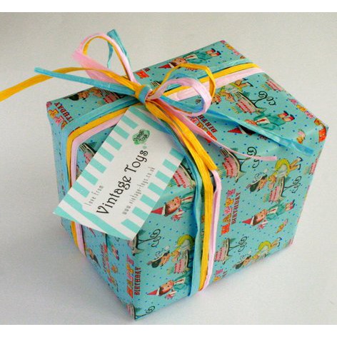 

Pecking Tambahan Kado/Kertas kado