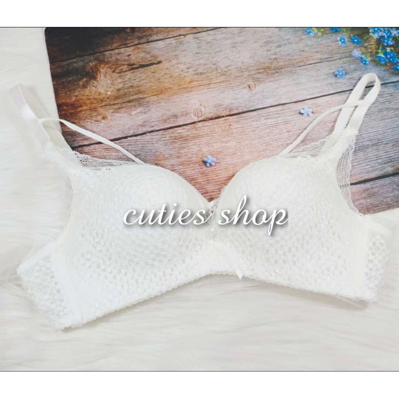 Bra kekinian - busa tipis- non kawat- sz 32-38