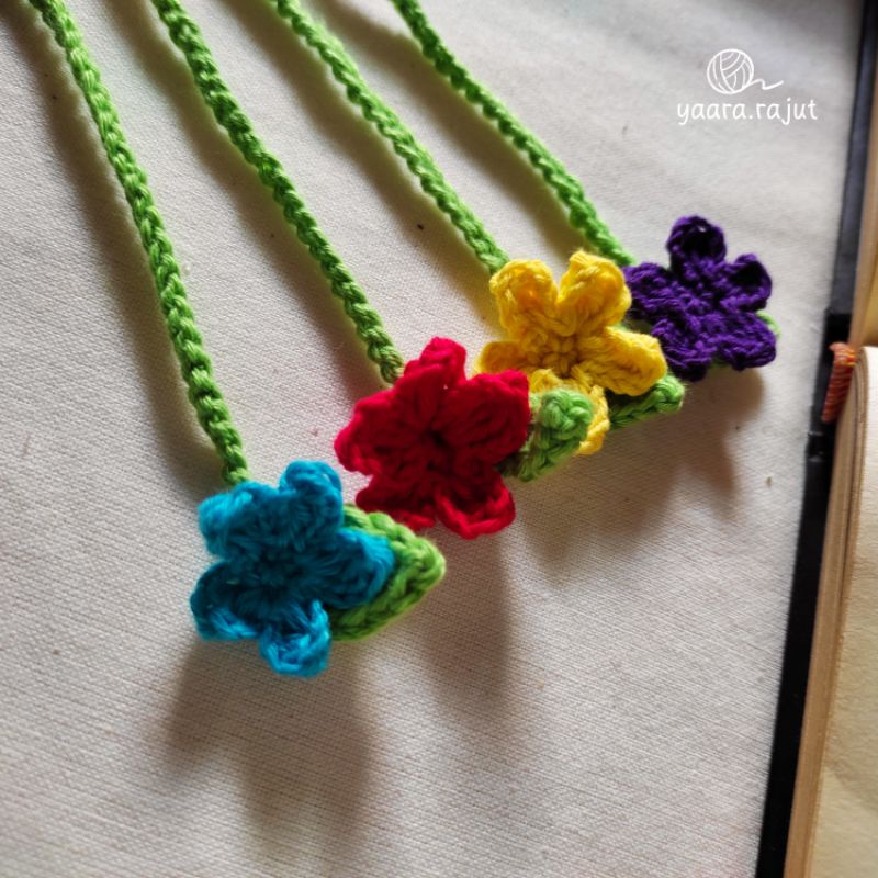 

Bookmark | Penanda buku rajut | crochet Bookmark | Souvenir