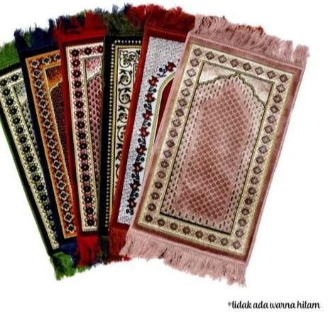 Big Sale Grosir Sajadah Bulu Aydin Kecil / Sajadah Muka-Warna Campur .