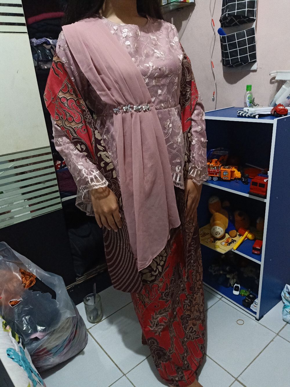 Maura Couple - Sania Ruffle Batik Couple Ori Ndoro Jowi Garansi Termurah Shopee - Batik Solo Modern