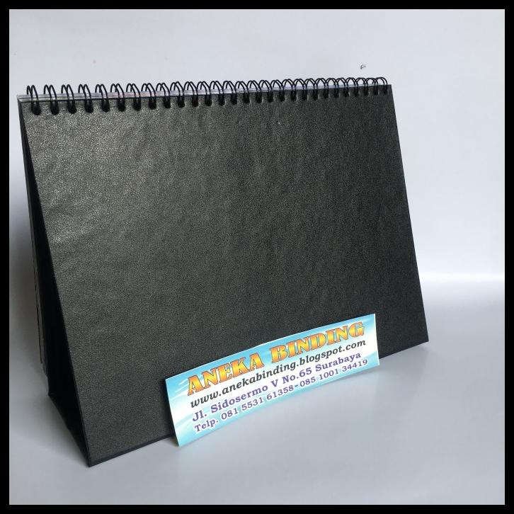 

BEST SELLER !!! KERTAS LINEN HITAM ROLL UNTUK TATAKAN KALENDER MEJA TERLARIS