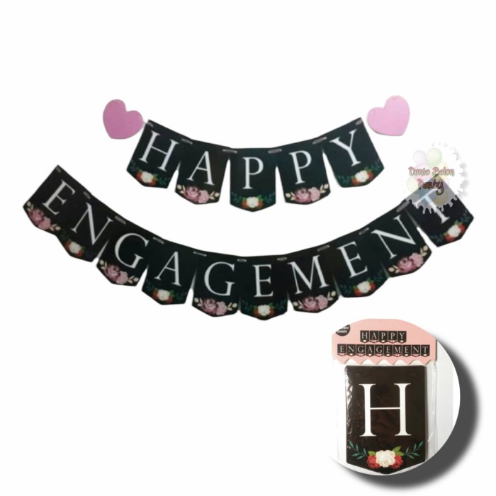 Banner Happy Engagement / Bunting Flag Engagement Hitam Bunga