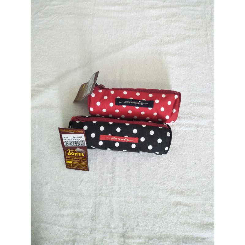 

Tempat pensil dannis