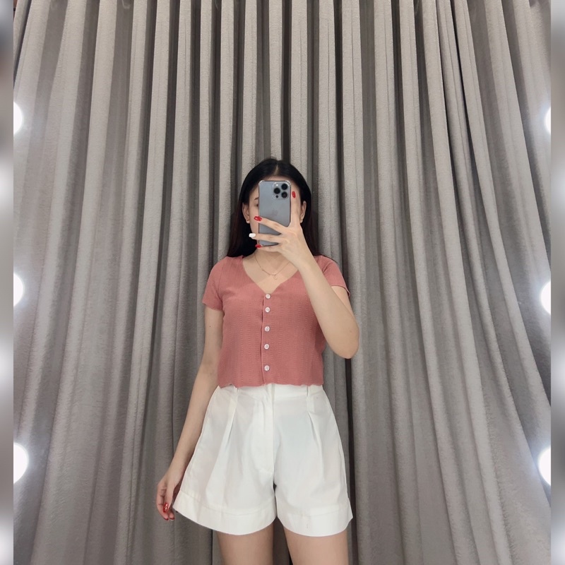 Lucy button crop / Crop top wanita / atasan crop kancing