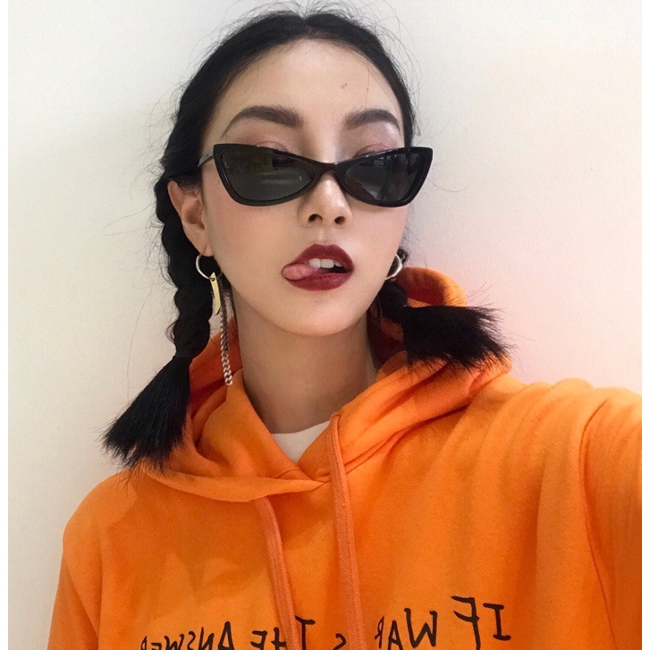 2022 Kacamata Hitam Wanita Model Mata Kucing Kecil Retro Sexy Untuk Musim Panas / Outdoor