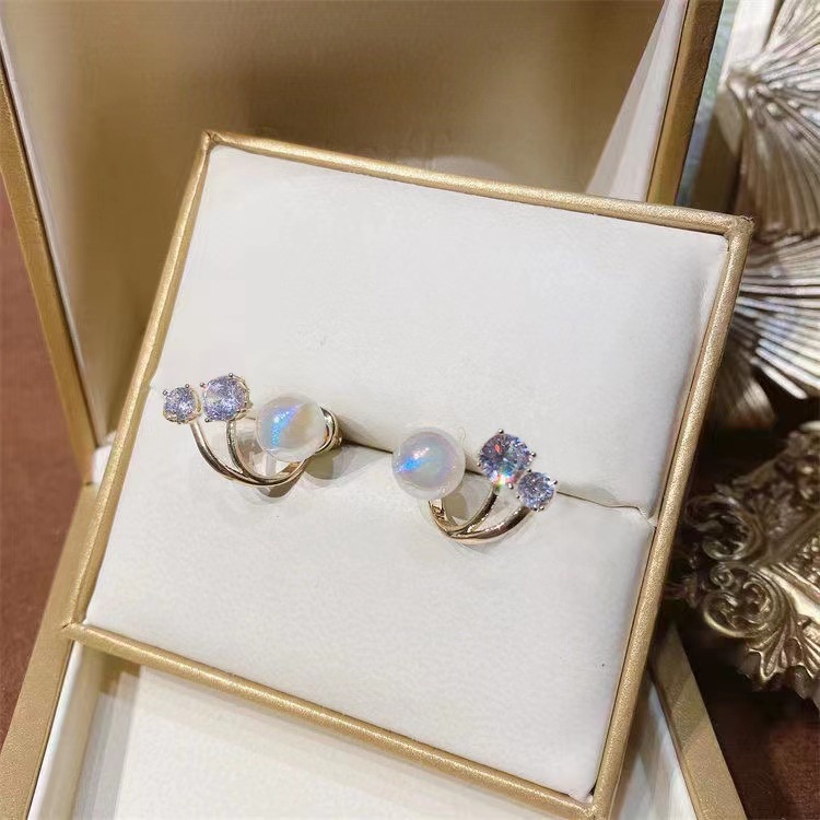 1 Pasang Anting Stud Kristal Berlian Mutiara Bahan Zirkon Untuk Wanita