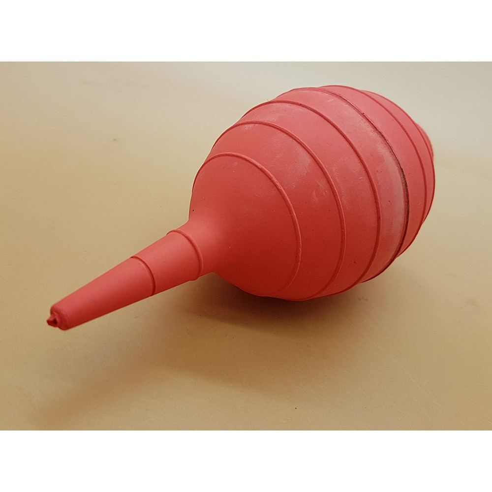 Rubber Blower ( Pompa Debu ) DEKKO Warna MERAH