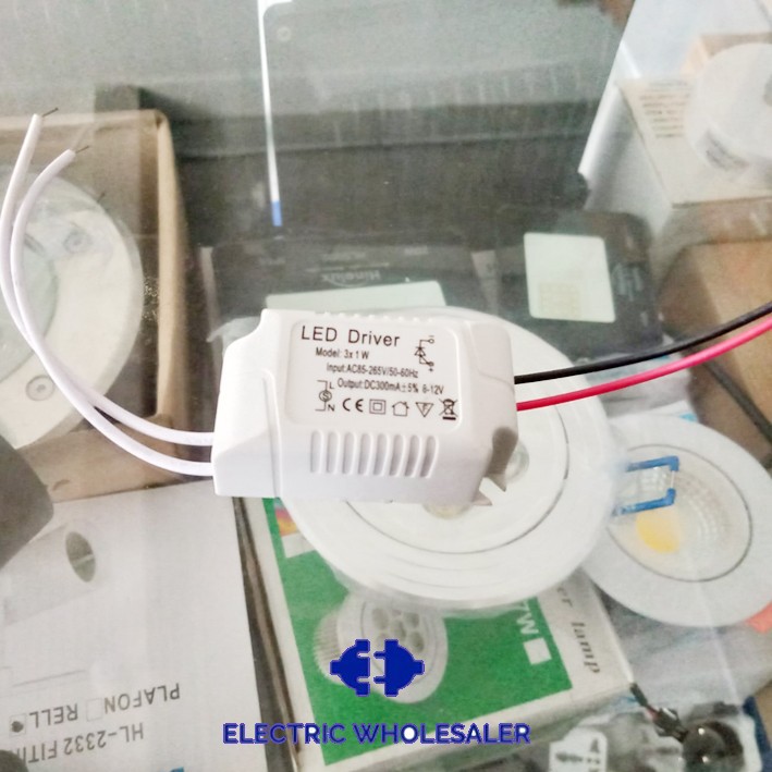 LED DRIVER CEILING 3 X 1W