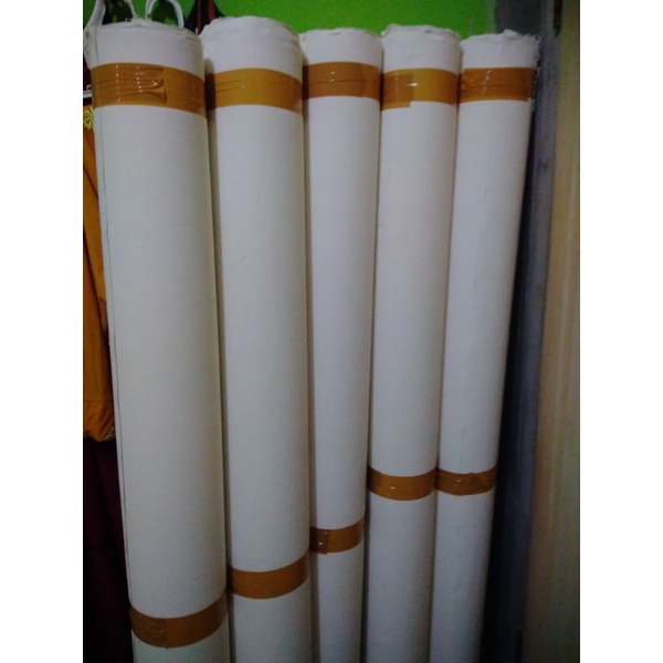 

Kain kanvas rol siap lukis uk 1,5x3meter