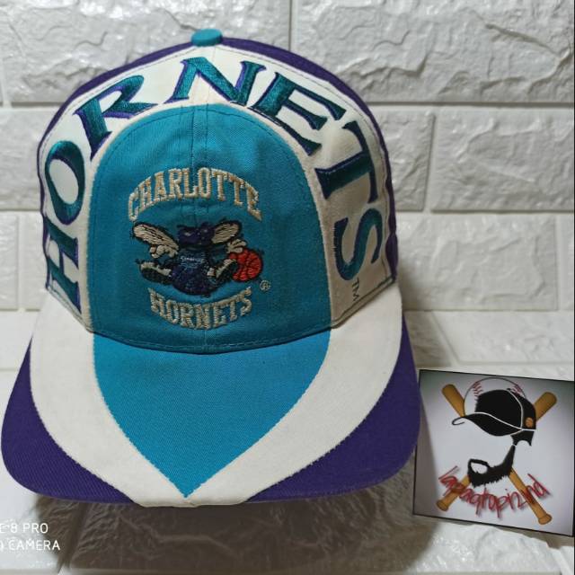 TOPI VINTAGE NBA CHARLOTTE HORNETS SECOND IMPORT