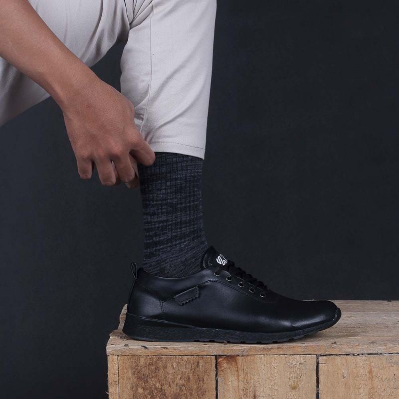 ORIGINAL - Sepatu Kasual Sneakers Pria Pantofel Kulit Semi Formal Oxford FULL BLACK Terbaru | Sepatu Distro | Mils Premium Exclusive | Sepatu Series Street Casual Sepatu Kerja Kantor