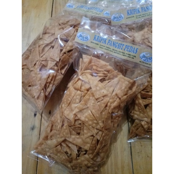 

Kripik Pangsit Pedas