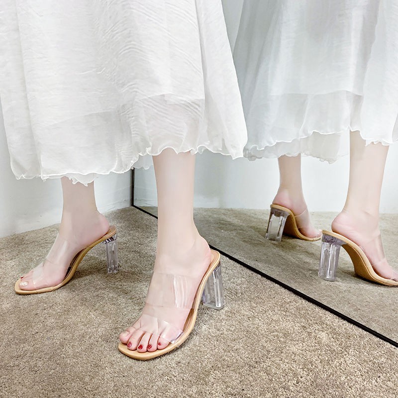  Sandal  Wanita  dengan Bahan Kristal Transparan  dan Warna 