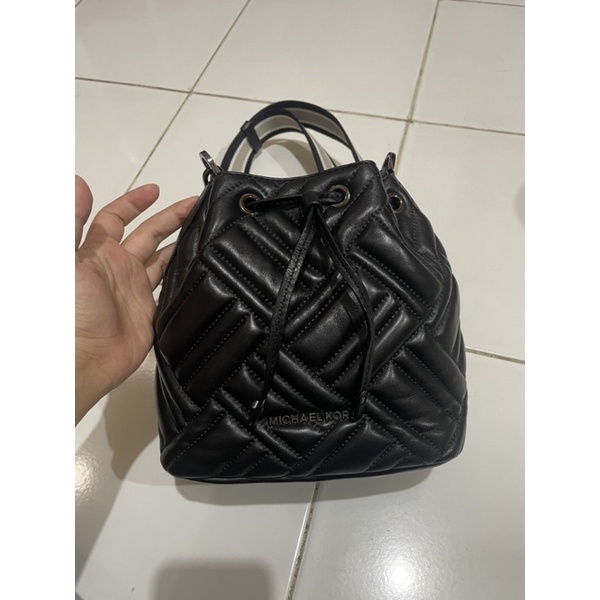 MK Bucket Bag Nego Nego