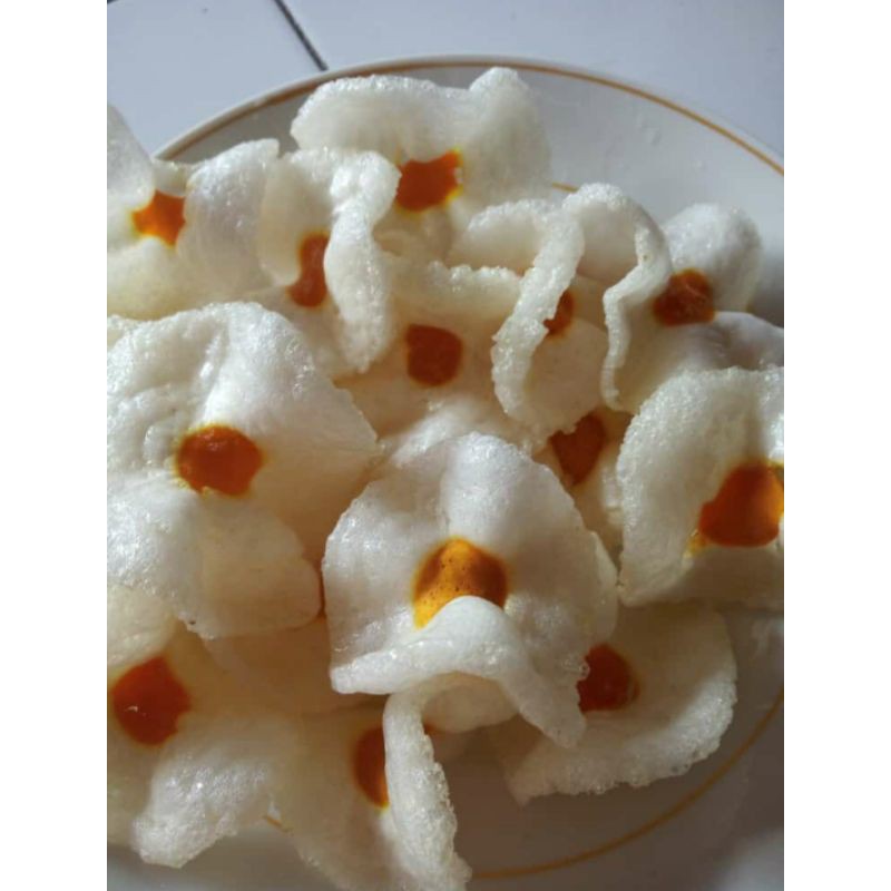 

Kerupuk Telur Asin