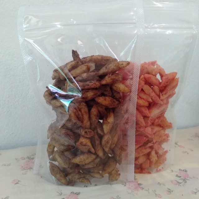 CEMILAN KERIPIK KULPI / KULIT LUMPIA MANIS COKLAT STRAWBERRY