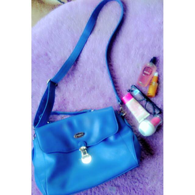 Preloved tas slempang sophie paris