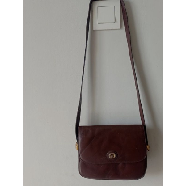 Tas kulit vintage