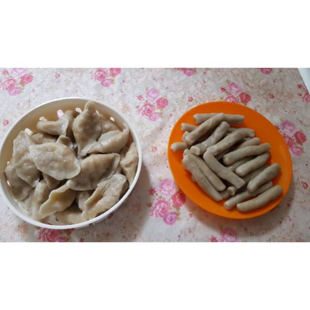 

PEMPEK IKAN RAOS PISAN