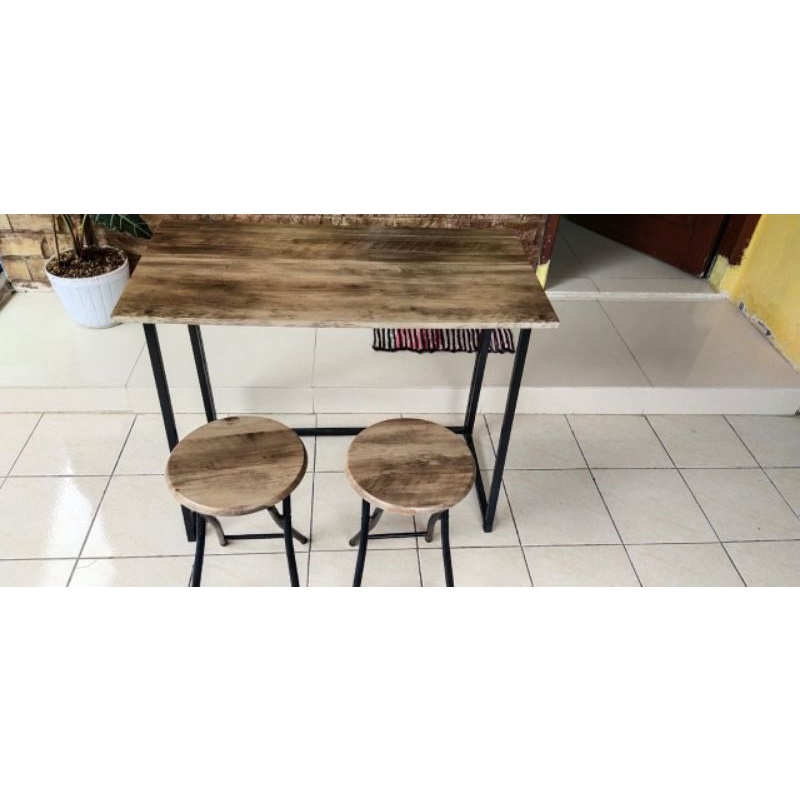 meja lipat dan kursi cafe