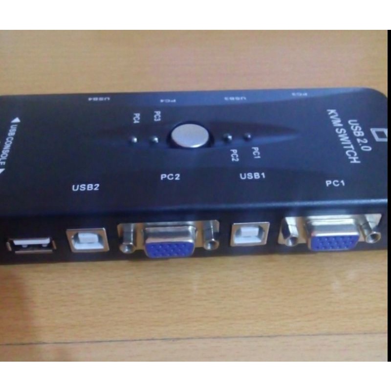 KVM SWITCH USB 4 PORT