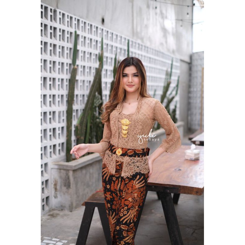 Kebaya Kutubaru Modern Lengan Lonceng Semi Italy | Kebaya Jadi Murah