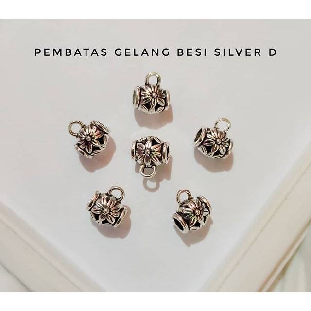 Pemabatas gelang besi silver D