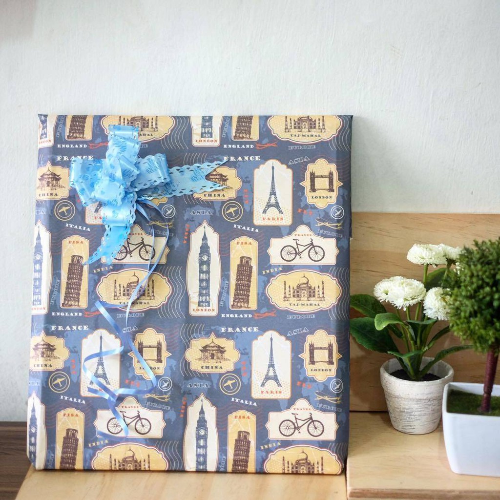 

Tambahan Bungkus Kado, Pita dan Kartu Ucapan
